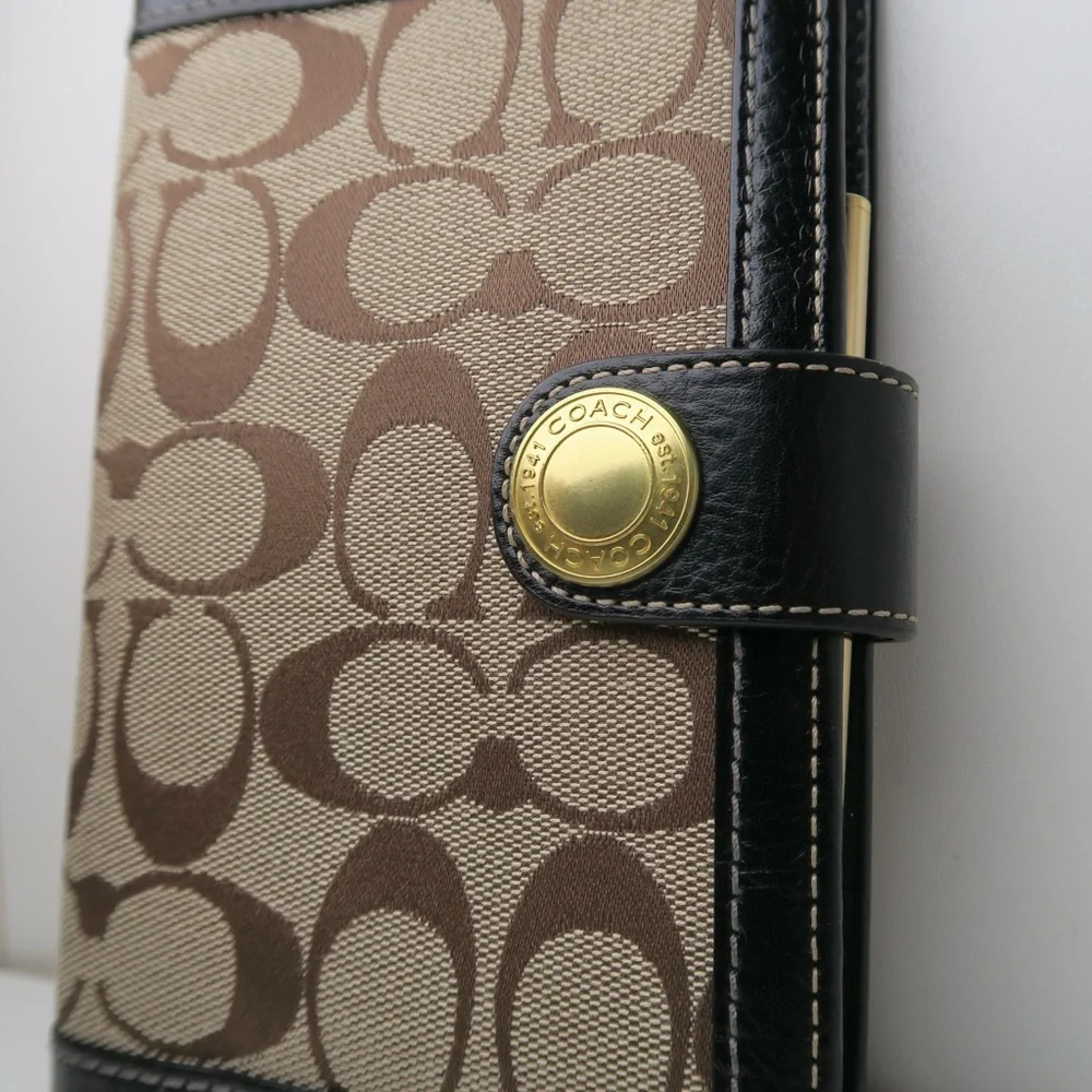Coach Agenda Planner Address Book - Picture 4 of 9